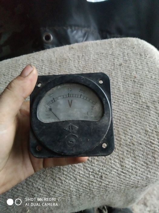 Продам вольтметр