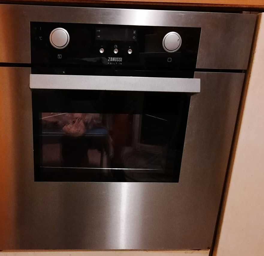 Forno de encastrar elétrico - Zanussi