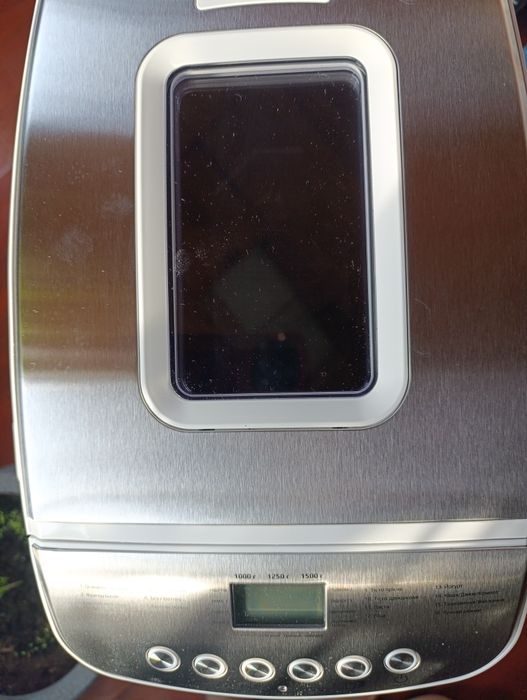 Хлебопечка Liberton новая