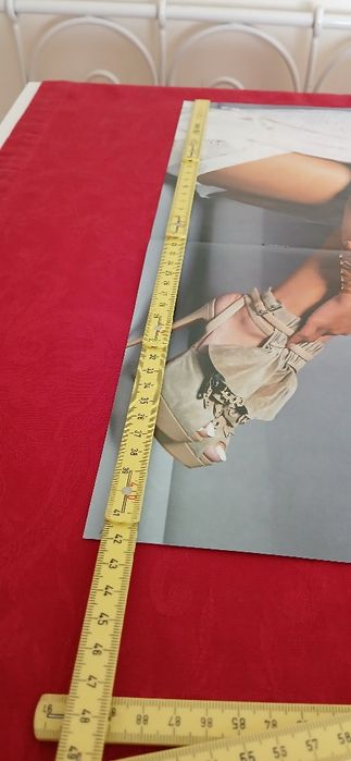 Poster Rihanna/Mcfly, com defeito