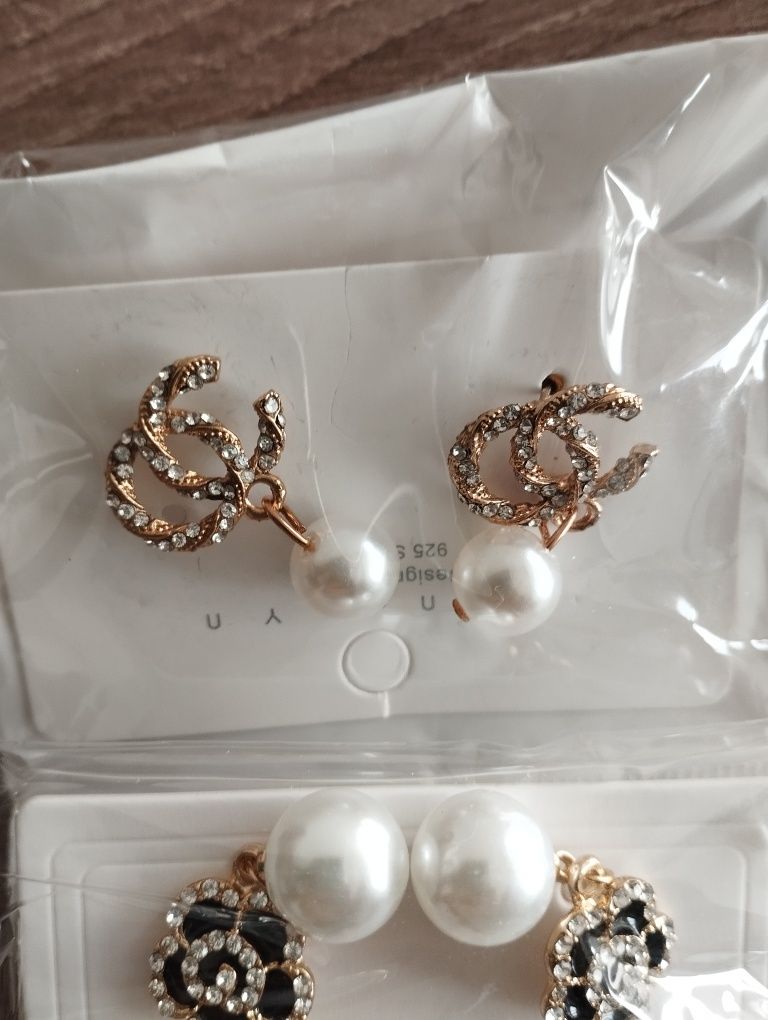 Сережки класичні, зі штучними перлинами у стилі Chanel,  классика