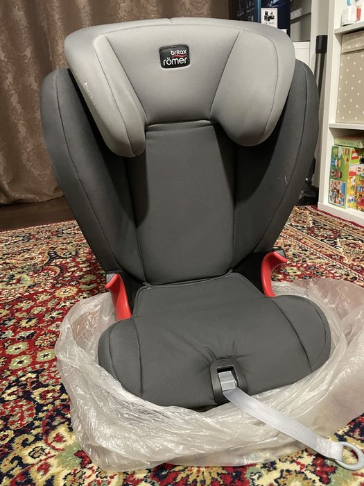 Автокрісло Britax Romer Kidfix SL Black Series Black Storm Grey isofix