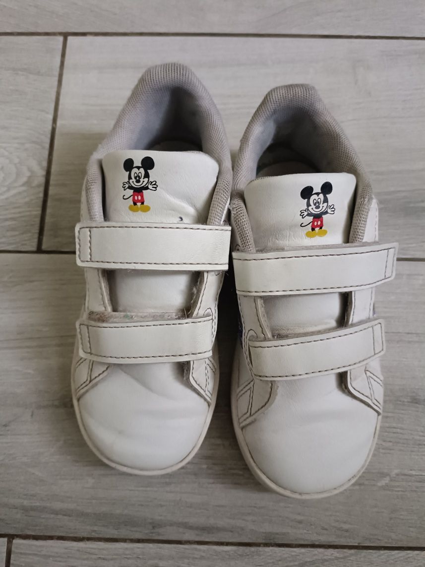 Białe buty Adidas 27 Myszka Mickey sneakersy na rzep chłopięce