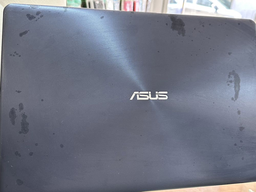 Asus Core i7 8ª Geração 16GB RAM 256GB SSD dupla Placa gráfica Nvidia