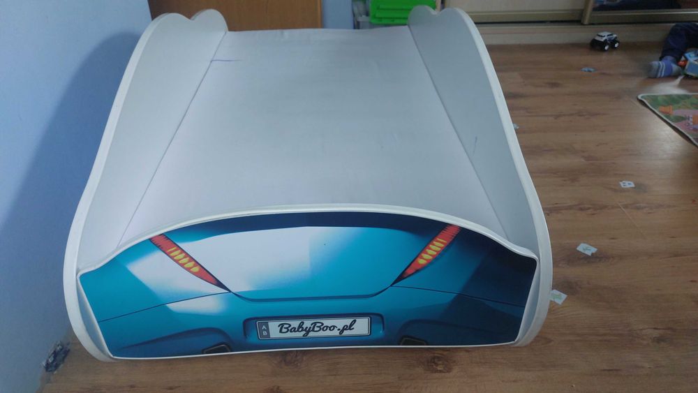 Łóżko dziecięce auto