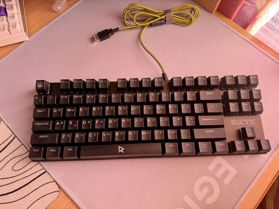 Механічна клавіатура RZTK Mamba TKL Kailh Black Speed на гарантії