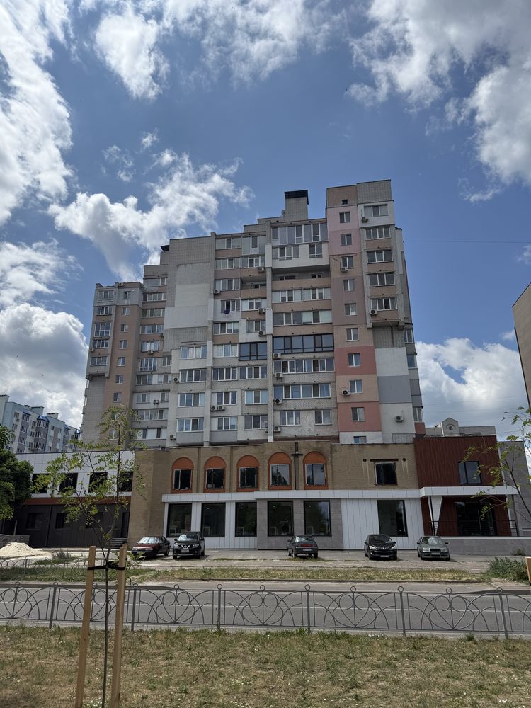 2 кім кв. Вул. Г. Дніпра,61 з чудовим видом!