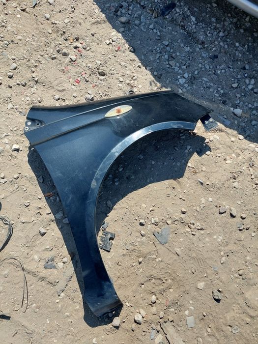 Guarda lamas direito toyota yaris 2003