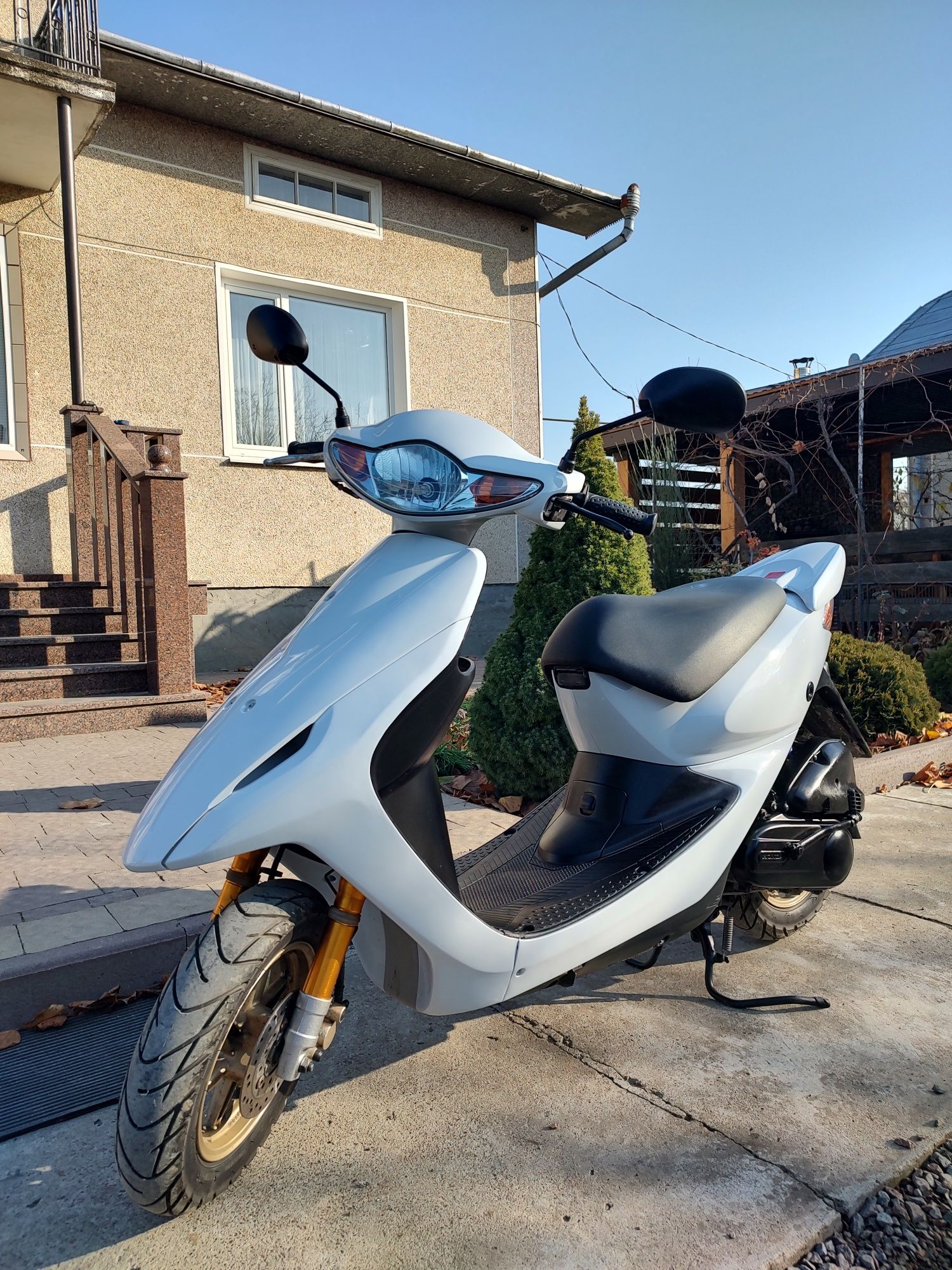 Продам Honda dio z4