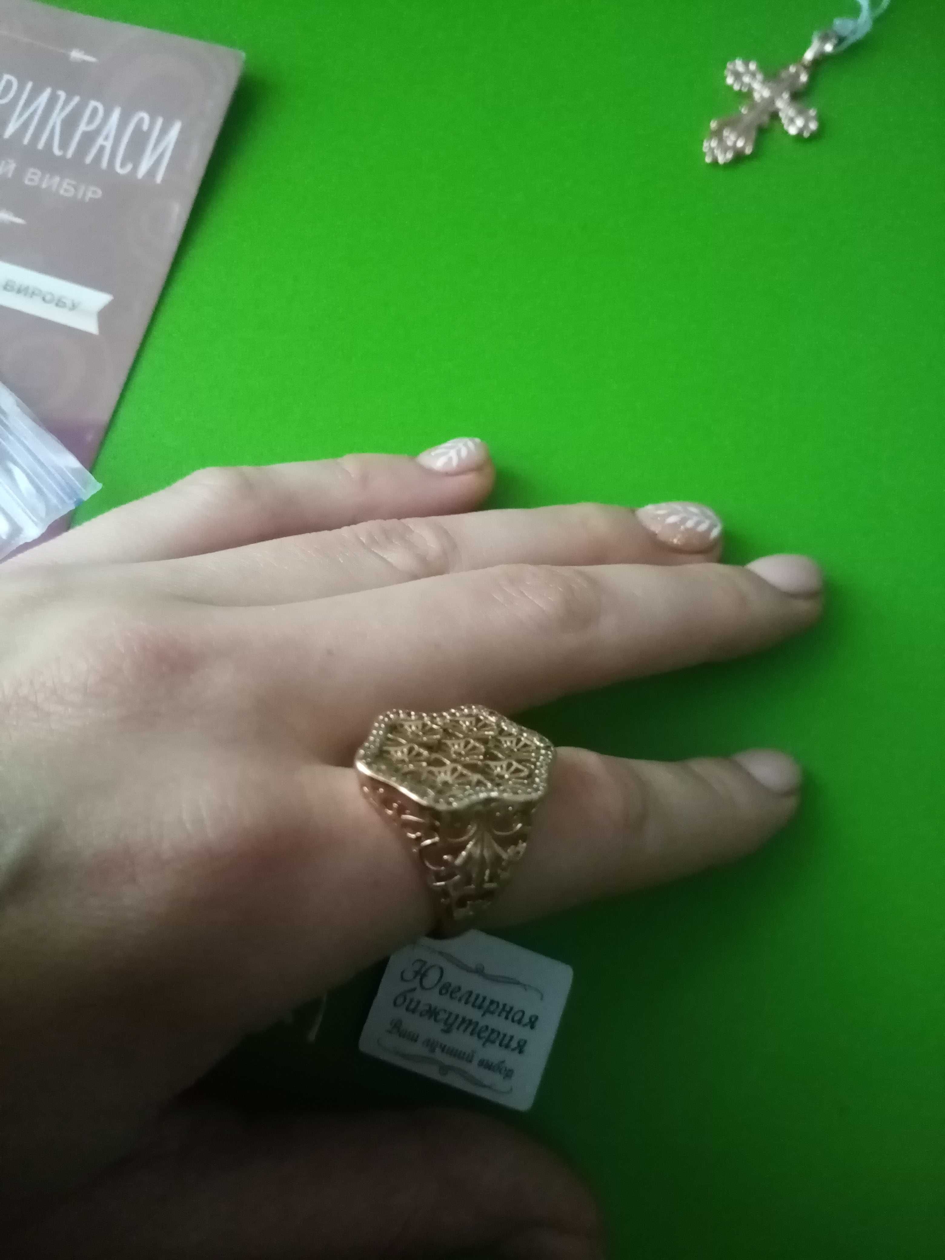Перстень печатка жіночий широкий