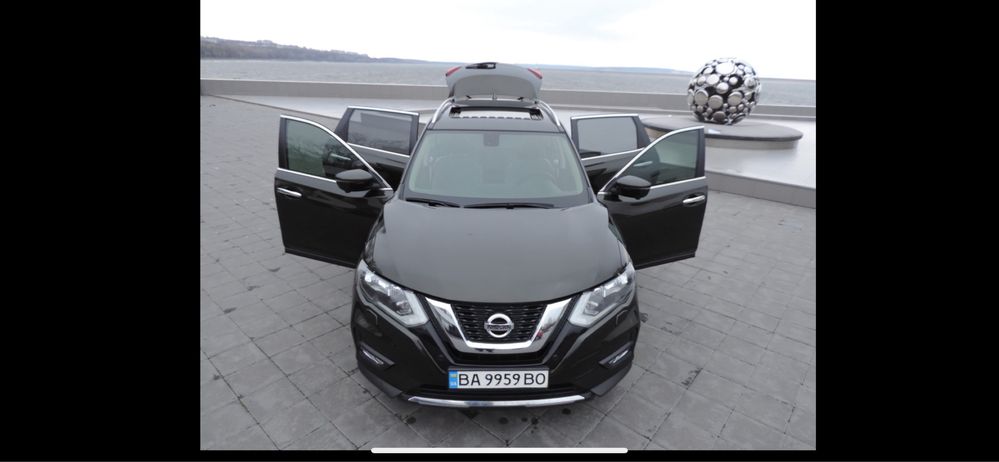 Продам Nissan X-Trail 2018 2.5 газ/бензин у гарному стані