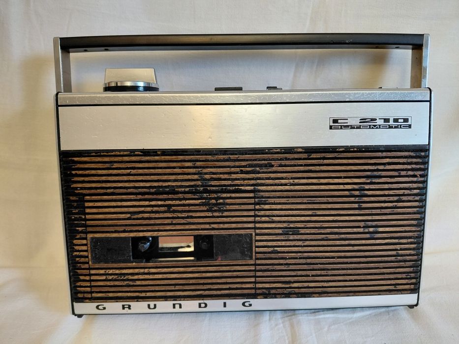 Магнітофон grundig c210 automatic. Ціна договірна.