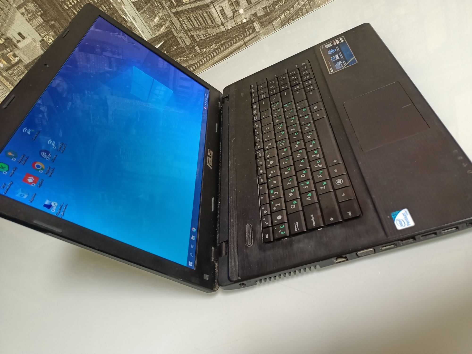Ноутбук Asus X75A, діагональ 17,3'' з робочою АКБ