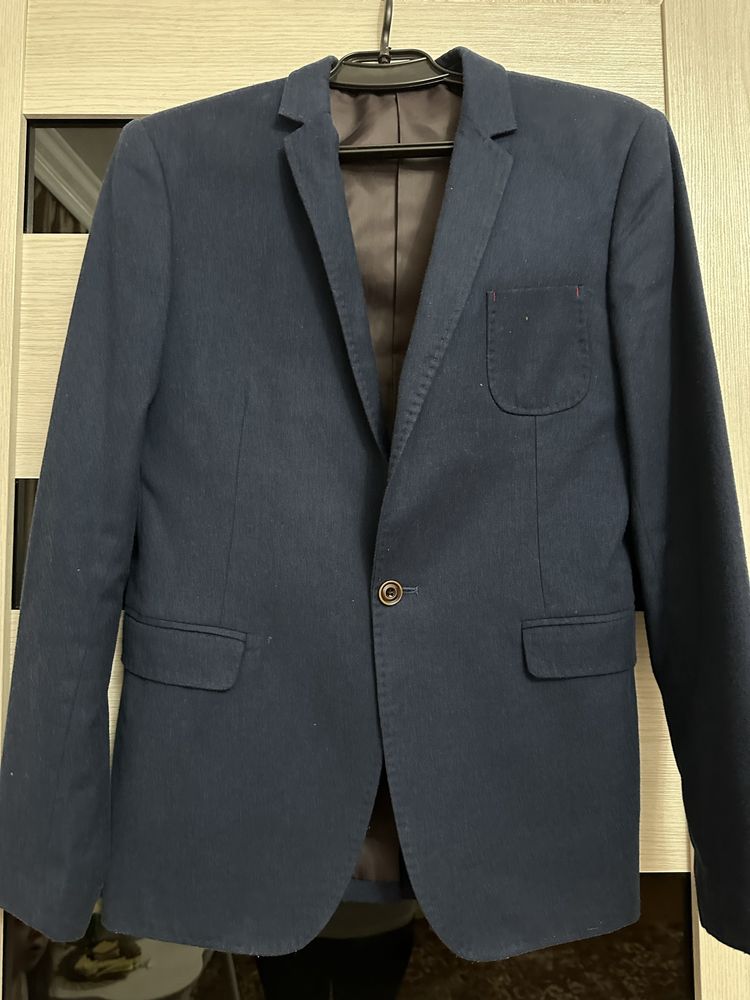 Чоловічий піджак 52 розміру в ідеальному стані