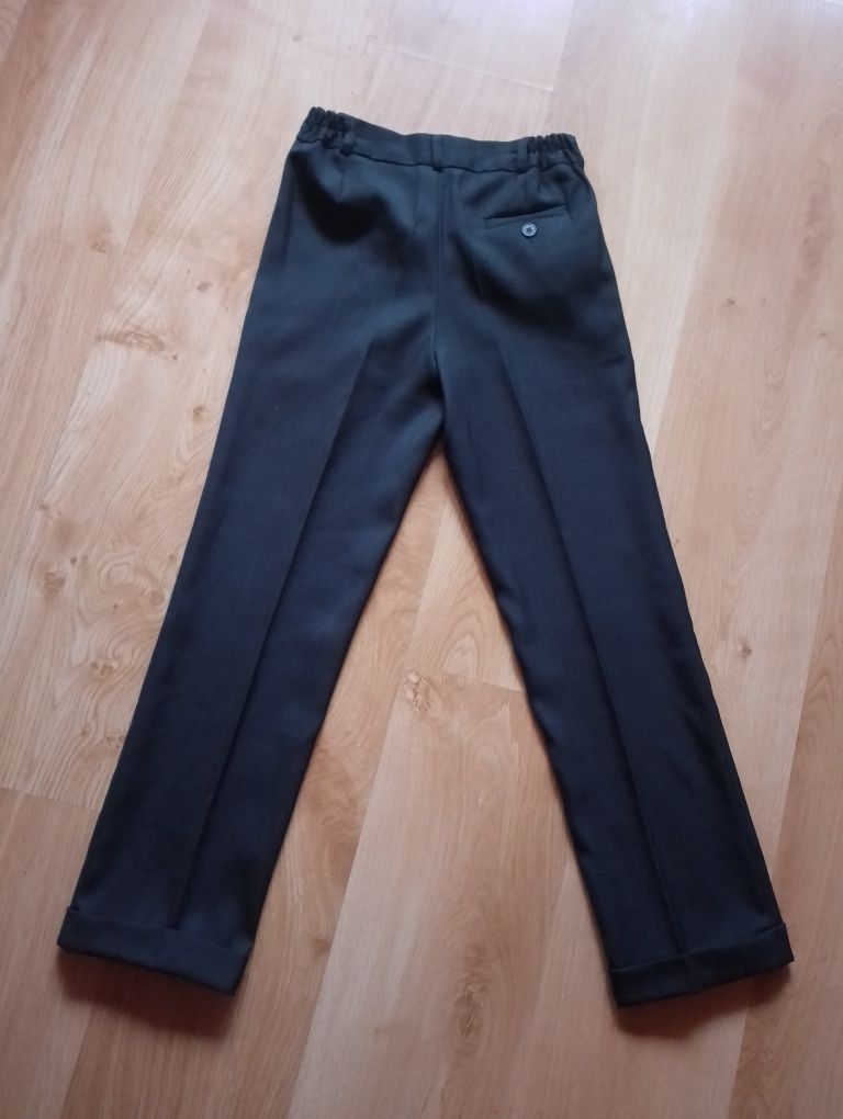 Spodnie czarne wizytowe garniturowe r. 146 cm