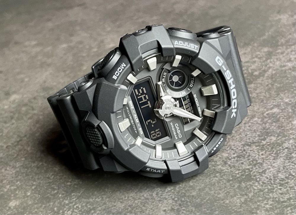 NEW! Годинник протиударний Casio G-Shock GA-700-1B  оригінал 100%