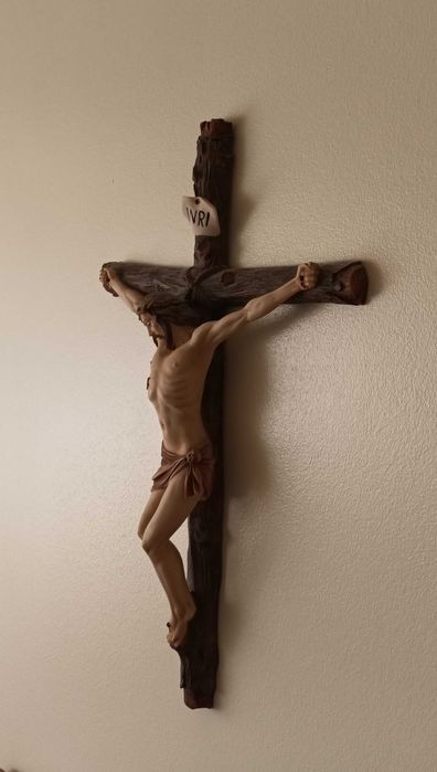 Crucifixo em marfinite