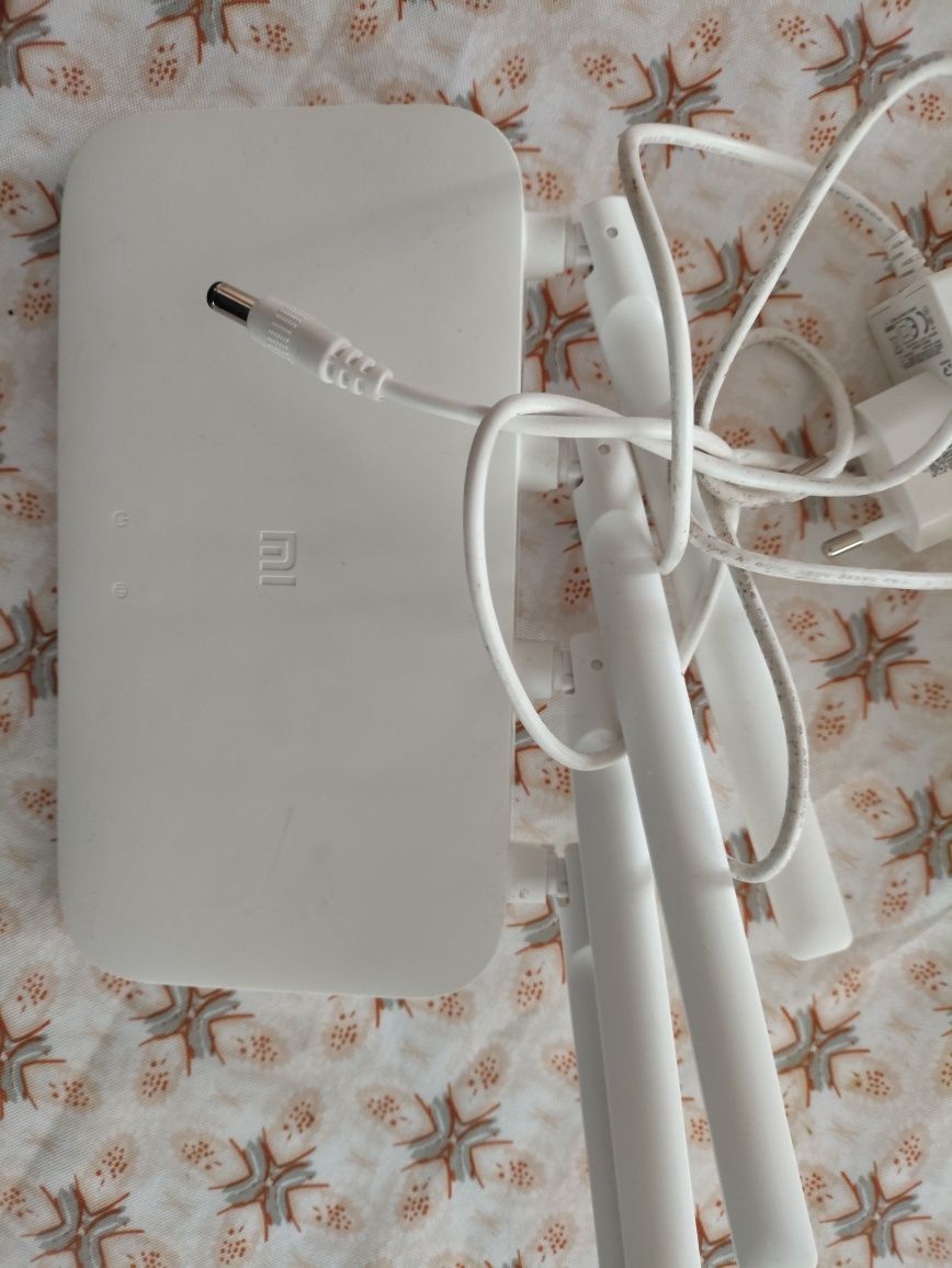 Router Xiaomi 4A e placa de rede TP-Link
