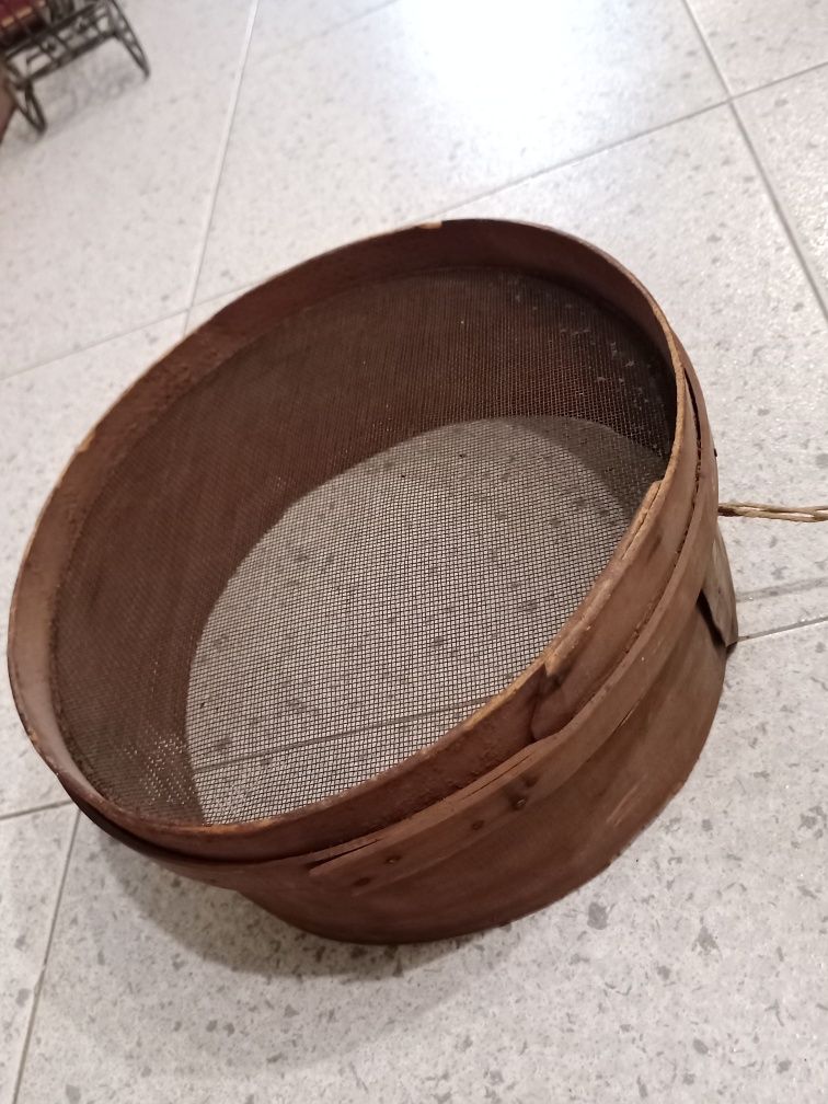 Crivo ou peneira antiga 25 cm de diâmetro