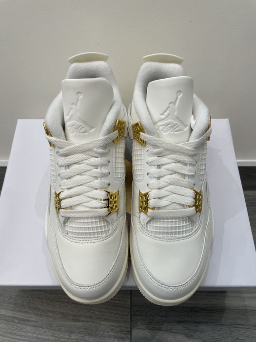 Air Jordan 4 WMNS Sail Metalic Gold rozmiar 40 W