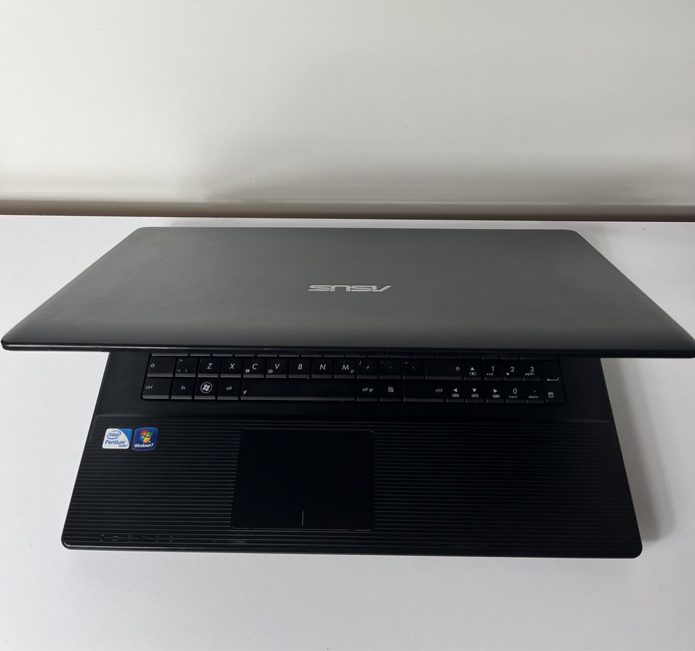 Ноутбук ASUS F75A X75A Великий екран 17,3/2,3Ghz/DDR3-6gb/HDD500gb