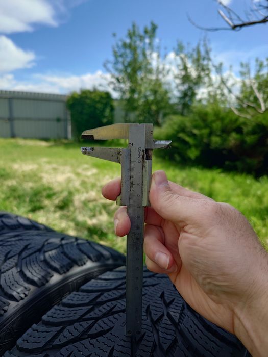 Шины зимние NOKIAN 215/55 R18