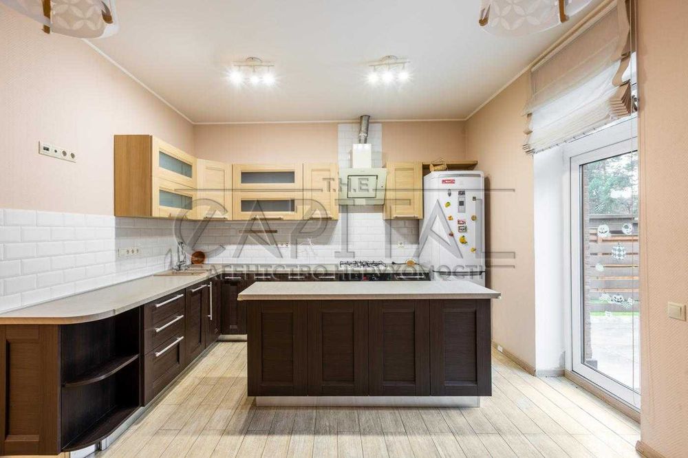 Чудовий триповерховий дуплекс 197м2 село Юрівка вул Горохівська