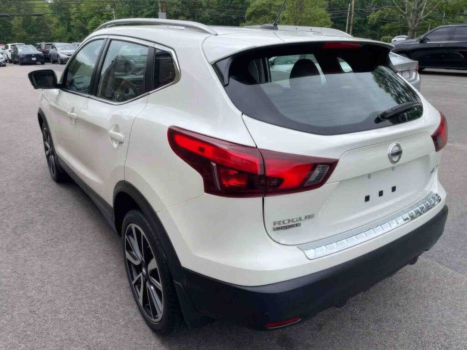 Nissan Rogue Sport SL      2019