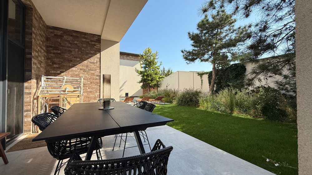 Продажа • Новый дом с бассейном Вильямса, 21 • 3 спальни • Гараж 2 а/м