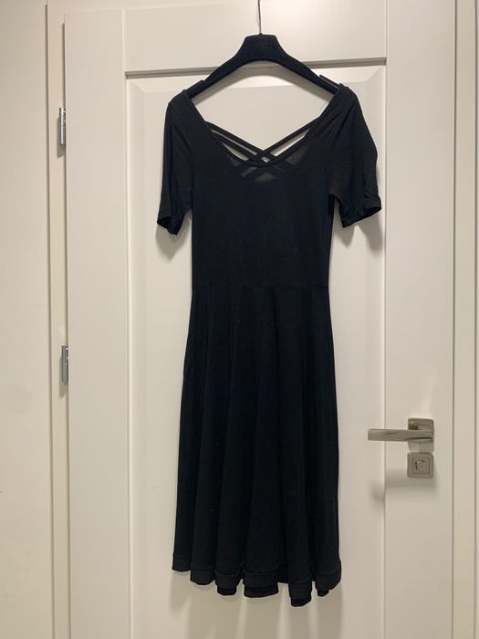 Czarna sukienka M/L
