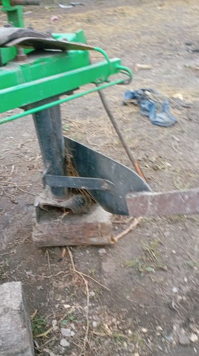 Продаю плуг 2 по 30