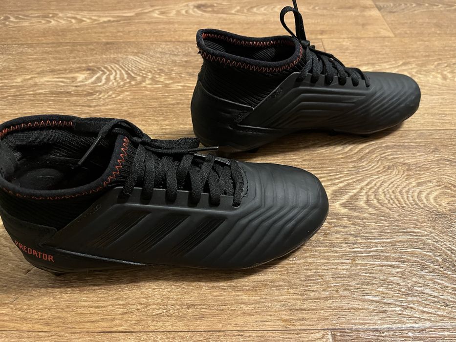 Продам бутси adidas predator 19.3. (35 1/2)