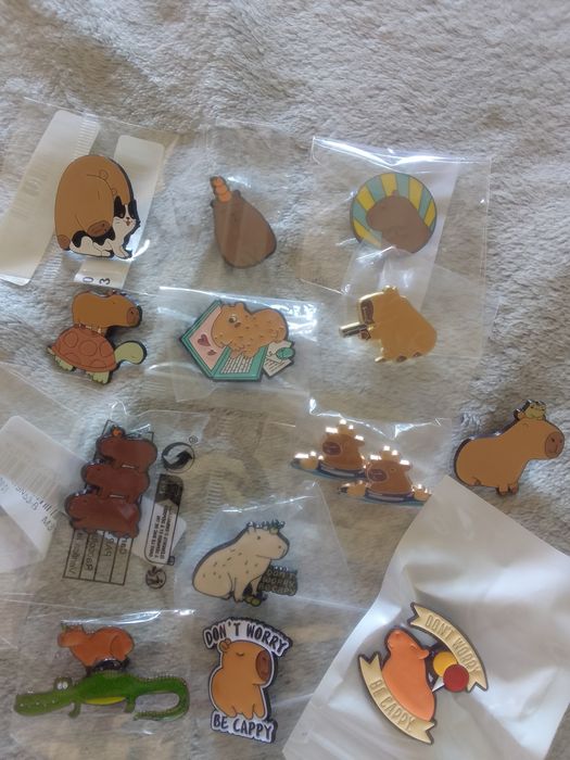 Паук игрушка антистресс капибара капібара be cappy значок кулон