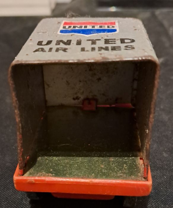 Brinquedo em chapa de Corda Japonês, Fabricado por Yone.