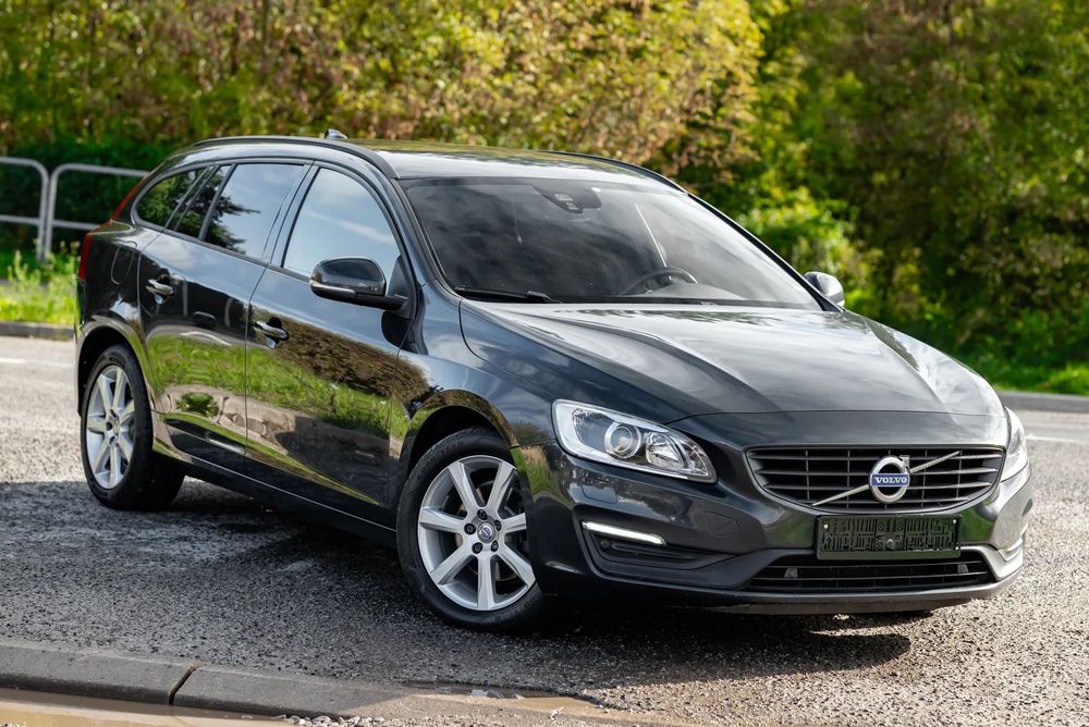 Volvo V60 2.0D 150KM Xenon LED Navi  Grz.Fot Temp PDC Sprowadzony