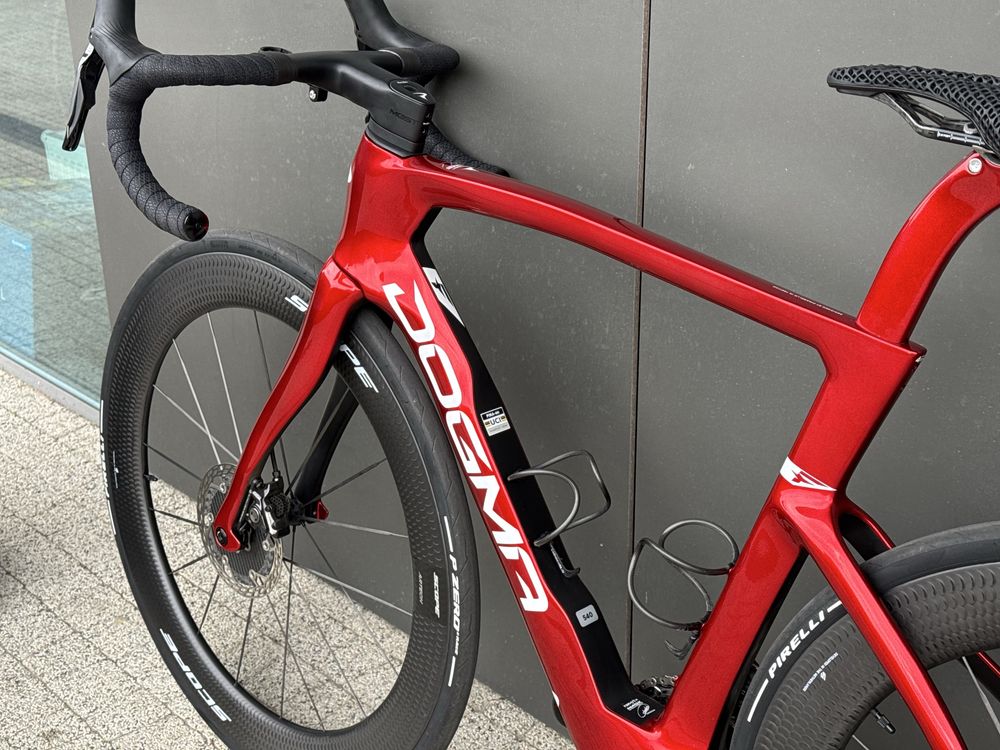 Pinarello Dogma F Starry Red Custom Dura Ace Di2 Scope Artech Disc 54