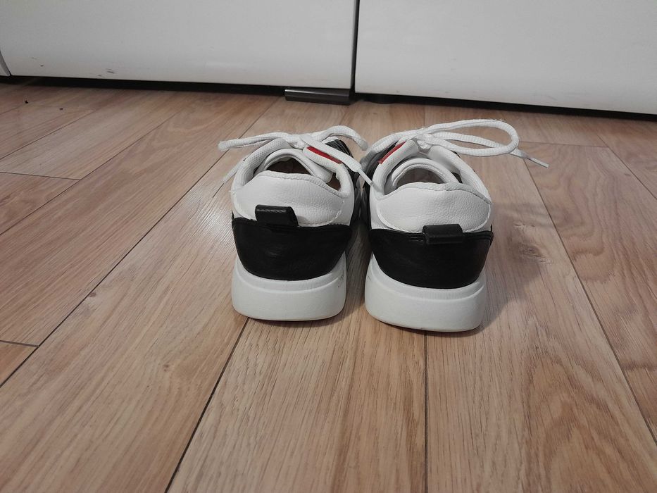 Buty sportowe damskie MARQUIIZ, rozm. 39, kolor: biało-czarne