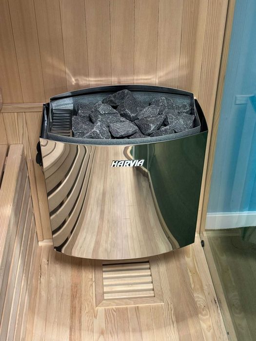 Sauna fińska wewnętrzna 150x150, 4 os., piec HARVIA 6kw, audio