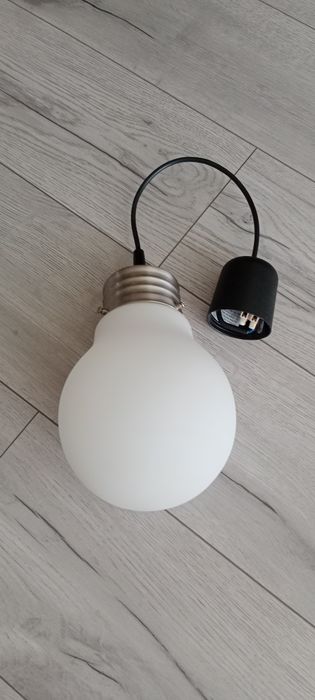 Lampa wisząca żarówka