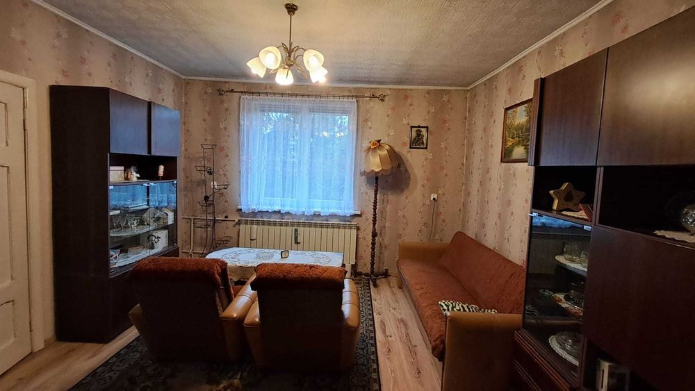 Dom jednorodzinny 73m², garaż, budynek gospodarczy, działka 1065m²