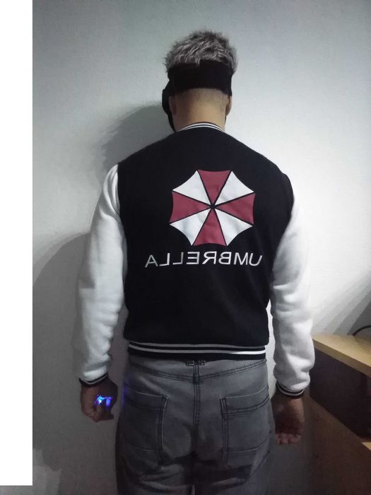 Casaco Blusão Resident Evil Umbrella
