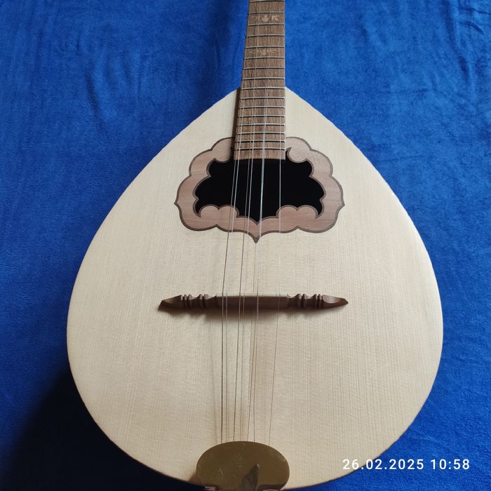Buzuki, bouzouki greckie. z prętem w gryfie do regulacji, niespotykane