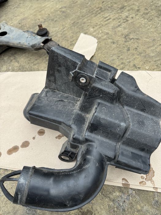 3M51-9F763 r8 корпус фільтра форд