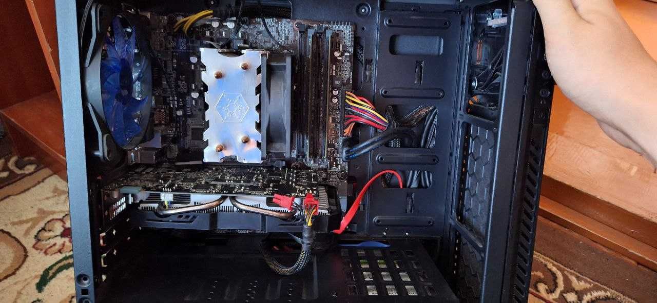 Системний блок i7 / 8GB DDR4 / SSD+HDD / GTX