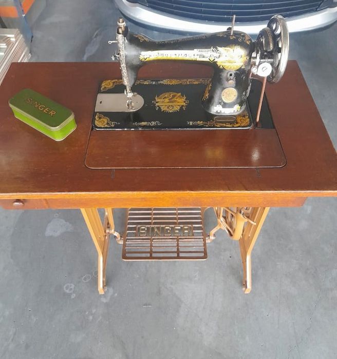 Máquina costura Singer