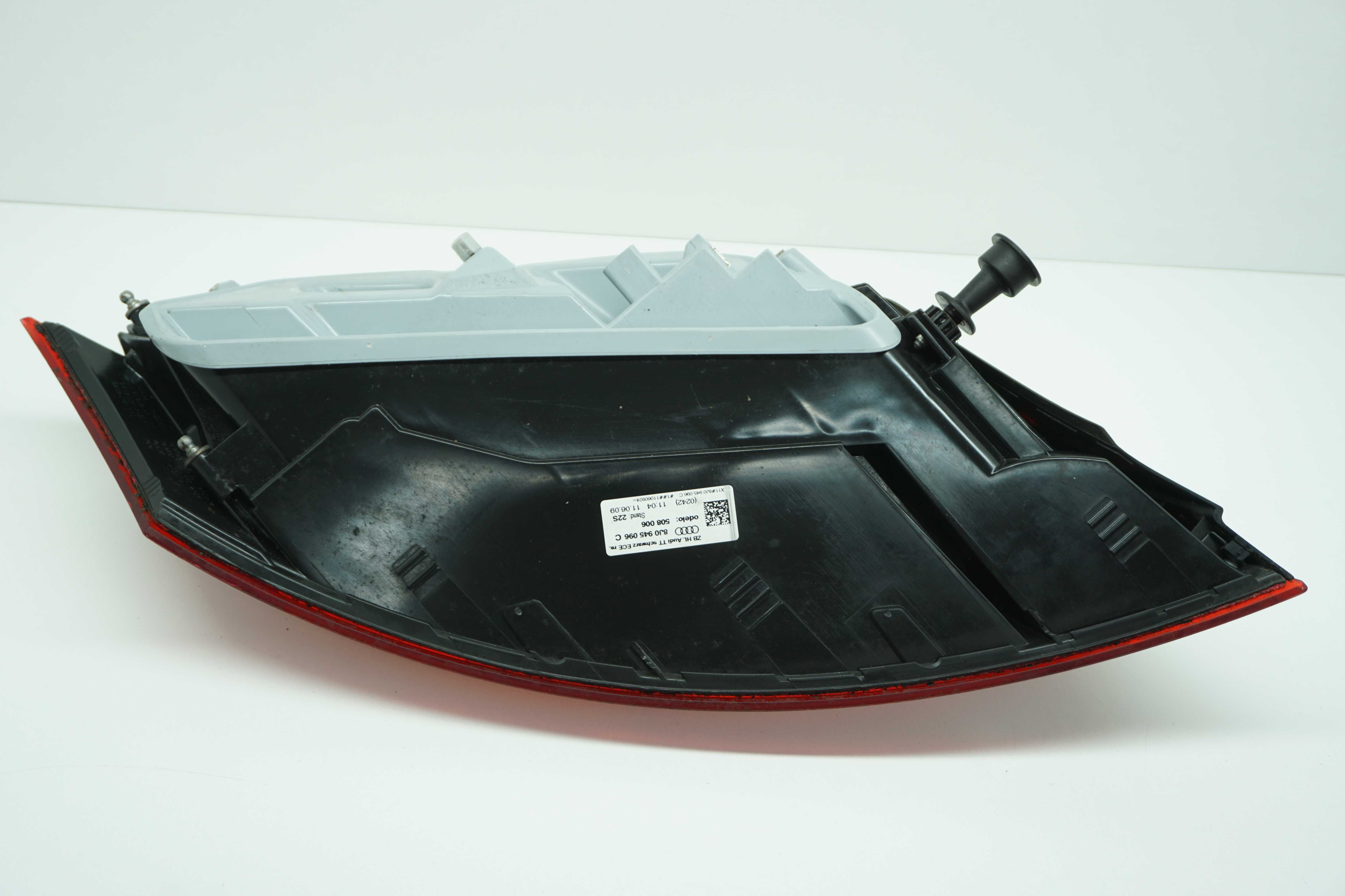 Audi TT 8J Coupe tylna lampa prawa lampa tył prawa czarna Ładna*