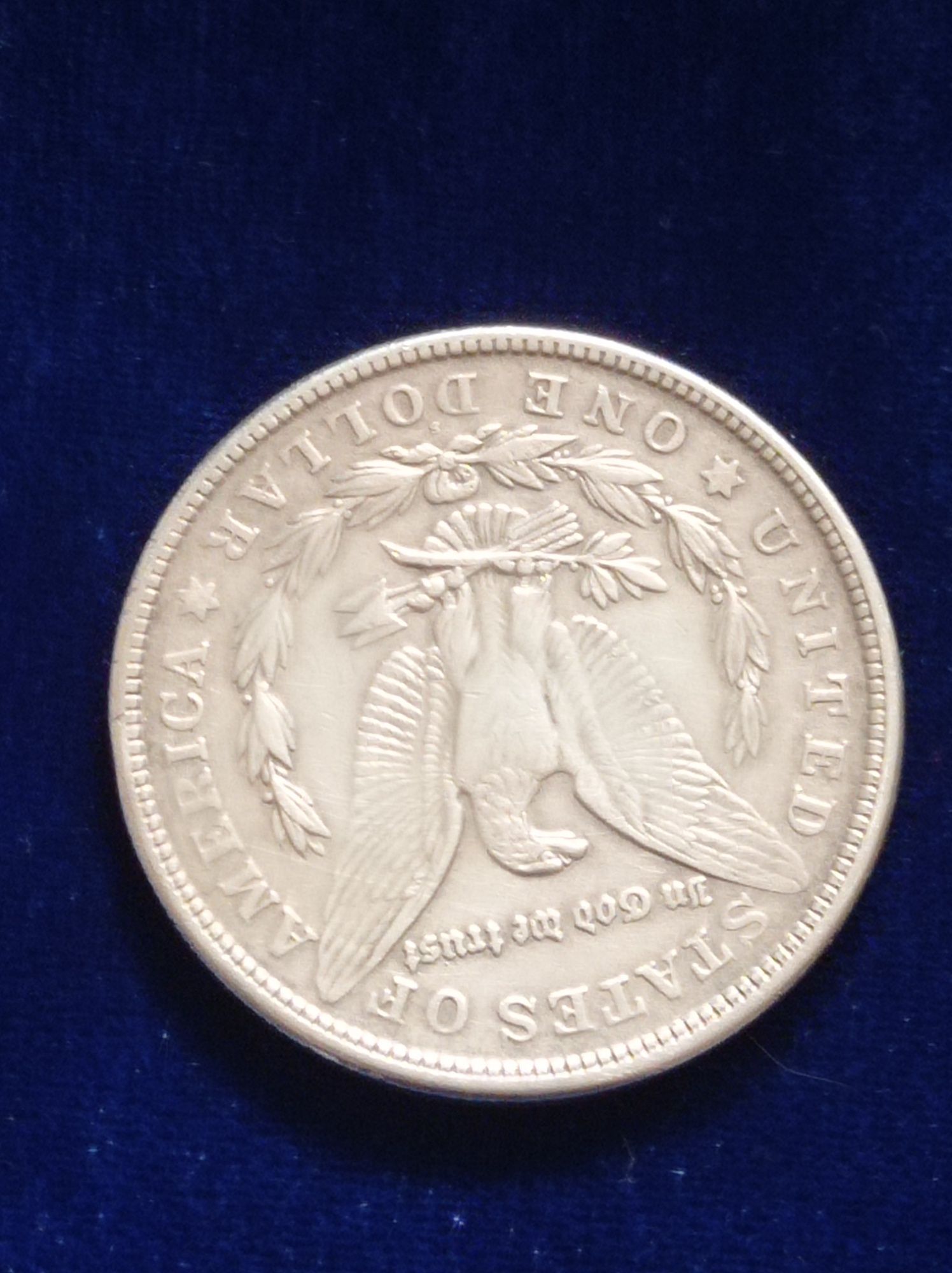Серебряный американский доллар 1921 года