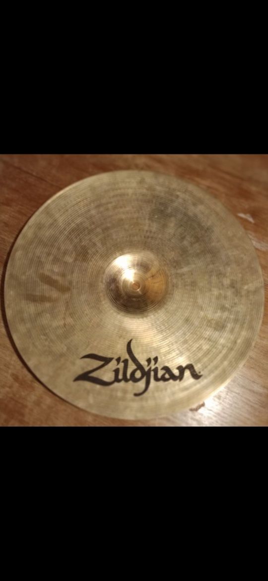 Zildjian Avedis Medium Thin Crash 16
