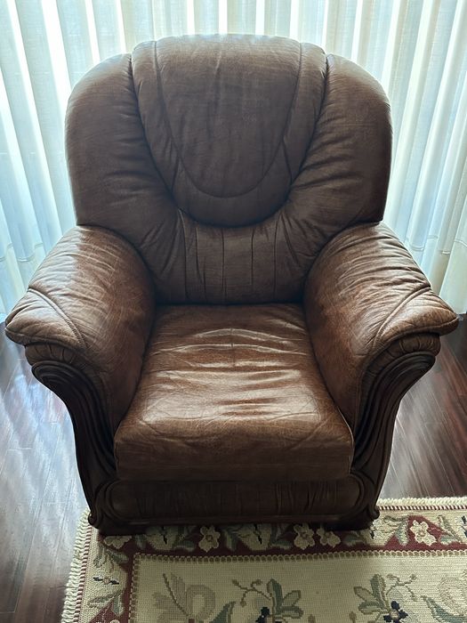 Sofás em oele verdadeira