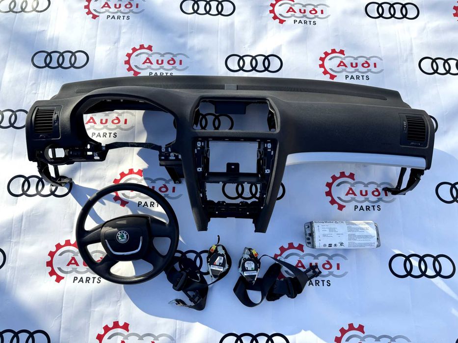 Торпеда торпедо Шкода А5 торпеда Skoda A5 передня панель Шкода А5